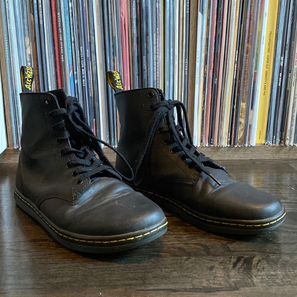 Dr. Martens Tobias Boots 8.5 Mens